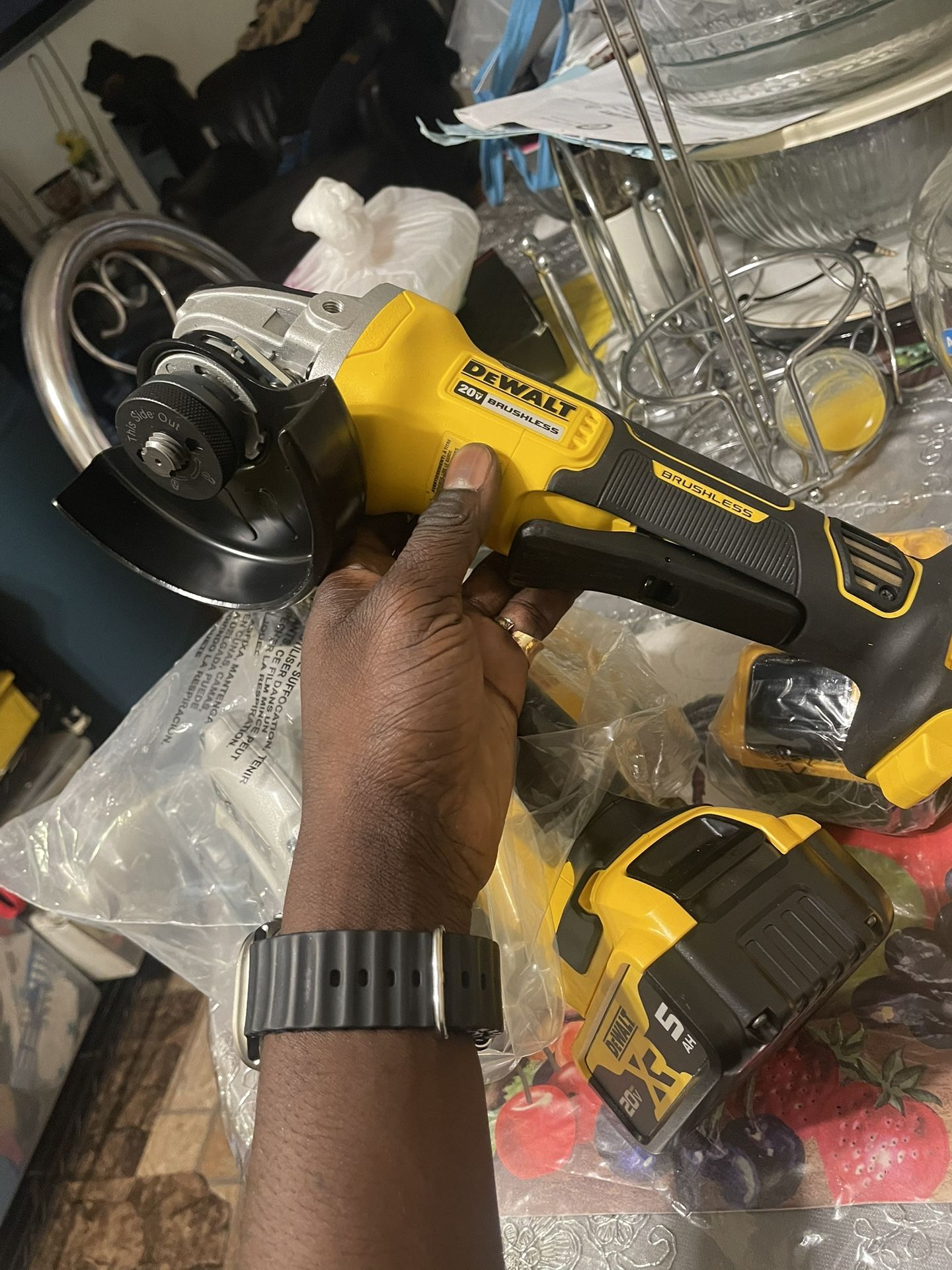 Dewalt Grinder & Cordless Saw (new)
