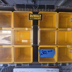 DEWALT
TOUGHSYSTEM 2.0 10-Compartment Deep Small Parts Organizer