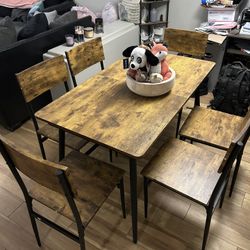 Table and Chairs Set