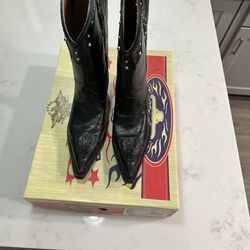 Women’s Black Cowboy Boots