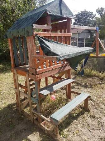 Playground Setup w/ swing fort bench