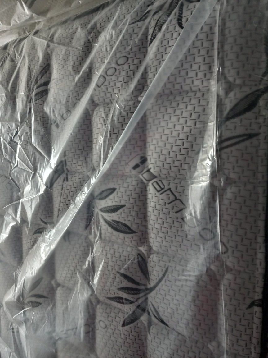 Mattress Pillow Top All sizes 🚛👍🔷️Queen $199🟧Full $179🟢Twin $130🟪Easter King $330🟡Cal King $320 🌟🌙🛏💤✔