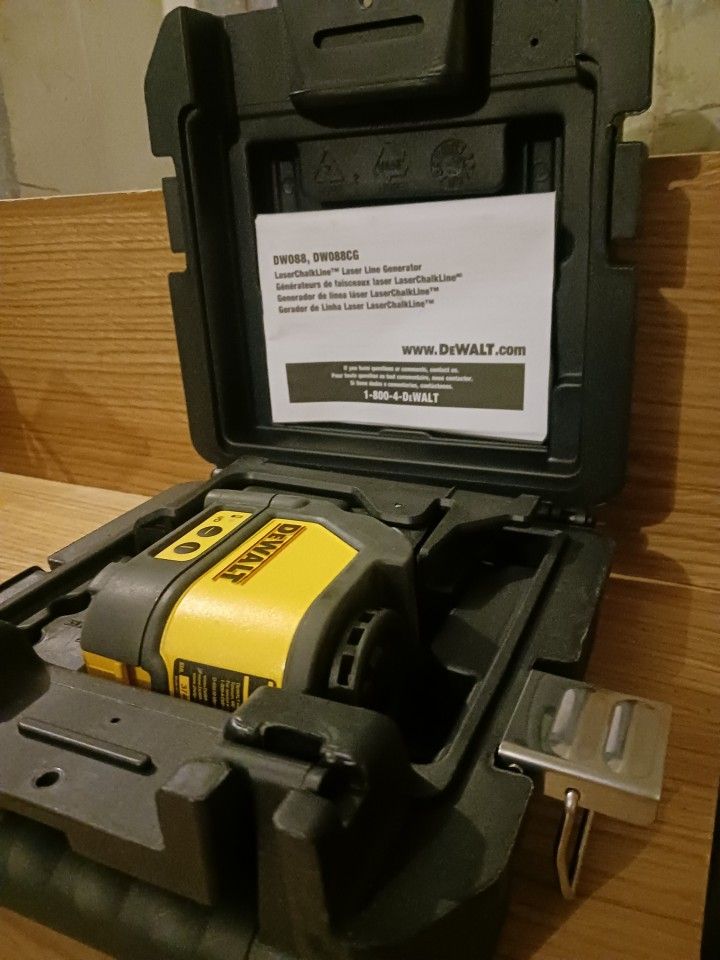 DeWalt LaserChalkLine Laser Line Generator