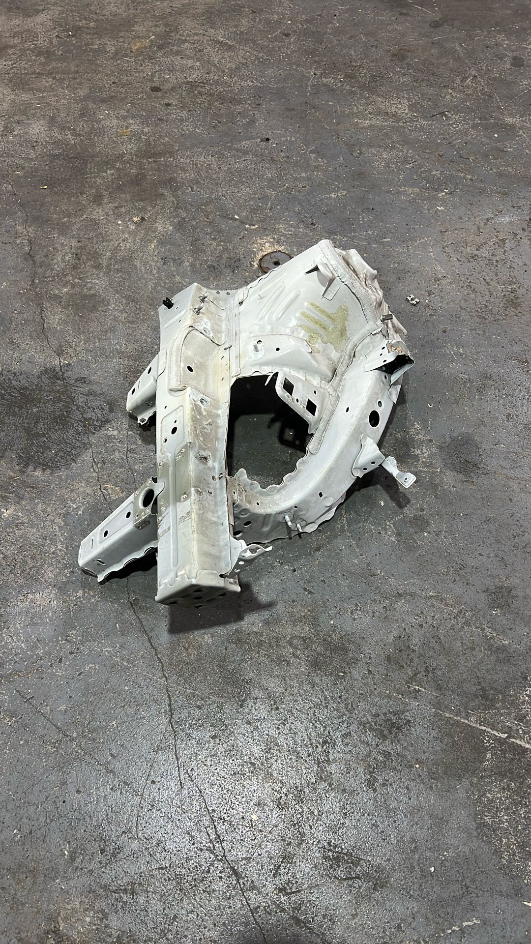 20-24 Buick Encore Gx Left Frame Leg 2020 2021 2022 2023 2024