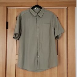 XL Short Sleeve Button Down Shirt 