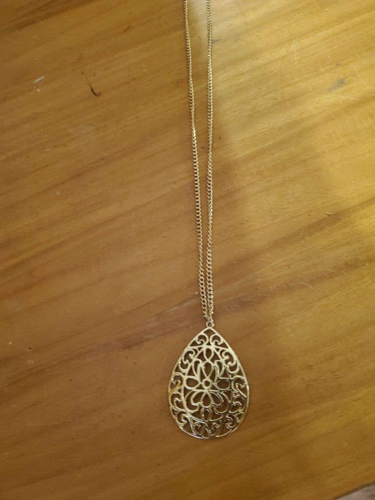 New Pretty Gold Plated Necklace 