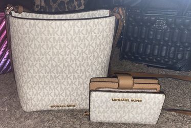 Name Brand Purses 
