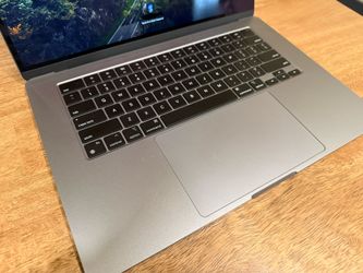 MacBook Air - 15 Inch Screen