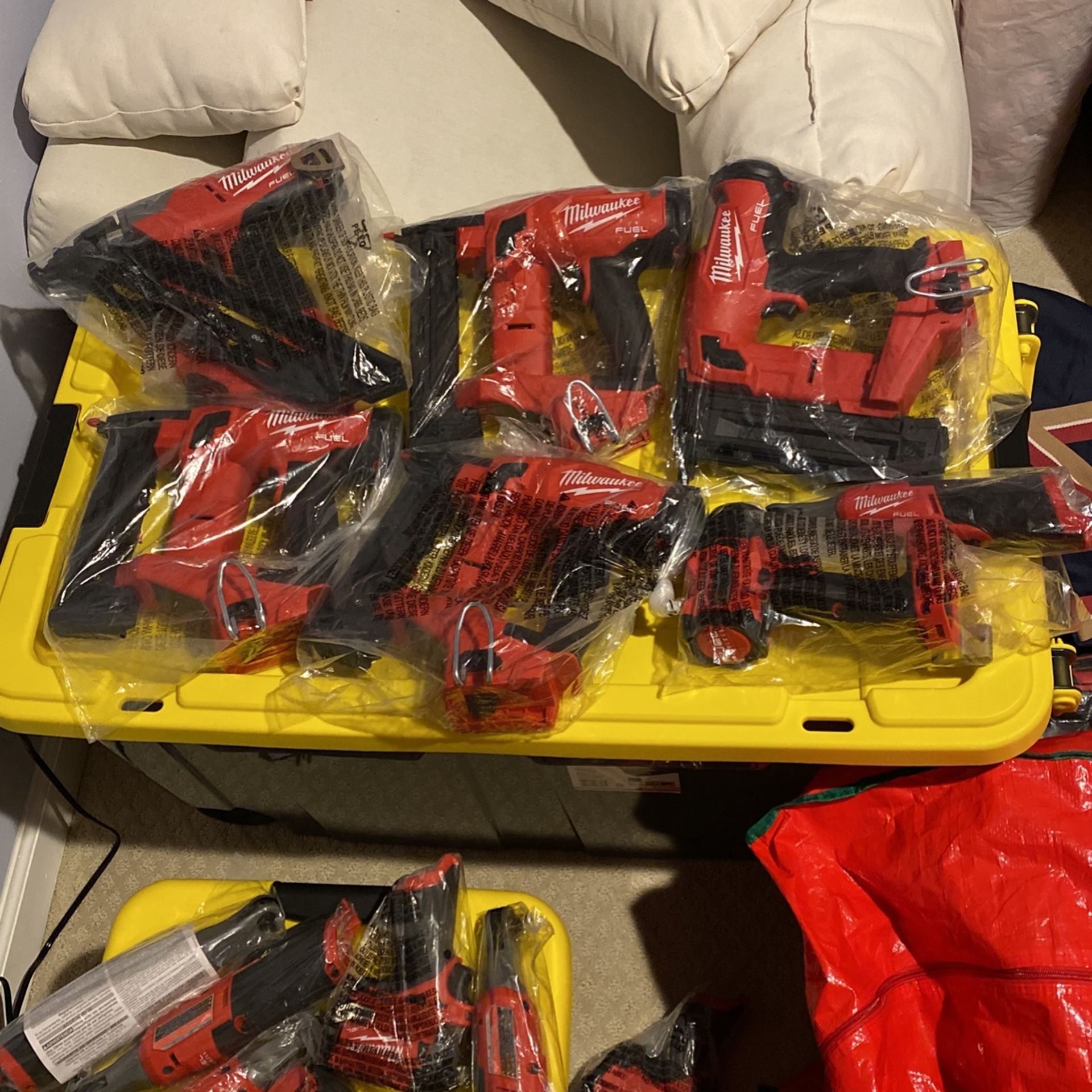 ALL BRAND NEW MILWAUKEE AND DEWALT TOOLS FOR SALE!! EVERYTHING IS BRAND NEW AND HAS NEVER BEEN USED