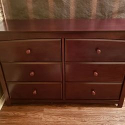 Winnie the Pooh Nursery (Furniture & Decor)