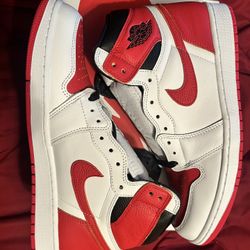 Nike Air Jordan Retro 1 - Heritage - DS Size 12