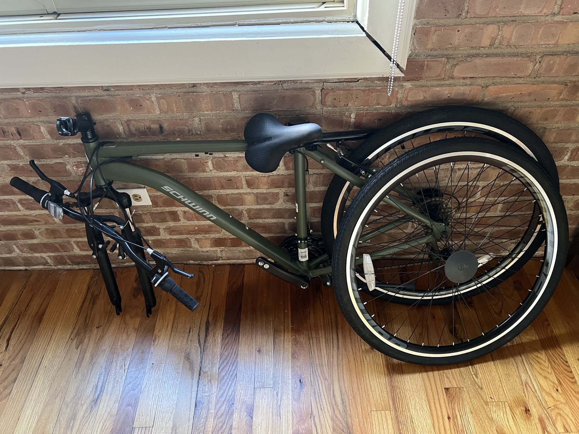 Schwinn green bike (never used!!)