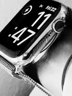 SAPPHIRE CRYSTAL Apple Watch Series 8  GPS + Cellular SAPPHIRE CRYSTAL