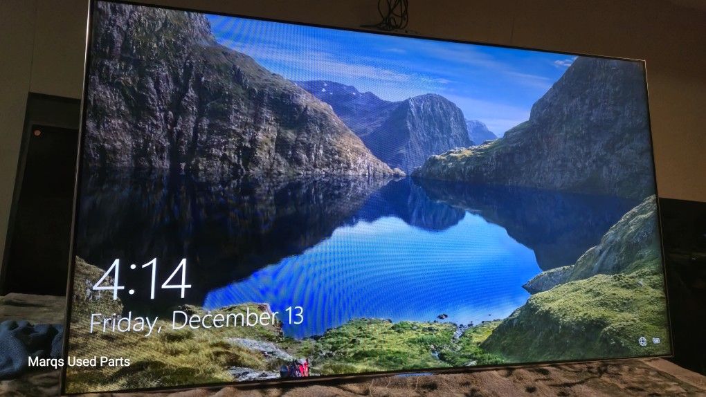 Samsung 55 Inch Samsung 2012 Smart T.v. With Remote No Stand.