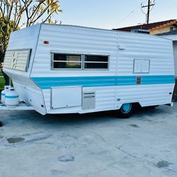 1968’ Golden Falcon Travel Trailer, 17ft All Original !! One Owner !! w/shower-toilet !! Fully Self-Contained !! 