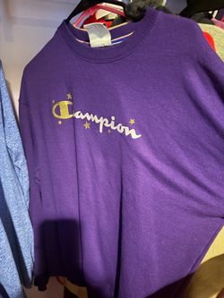 CHAMPION PURPLE SWEATSHIRT