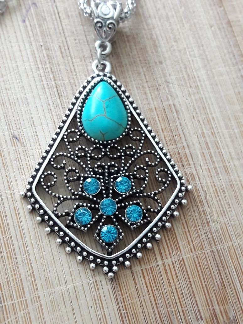 Vintage silver necklace, Turquoise stone and Swarovski Crystals.