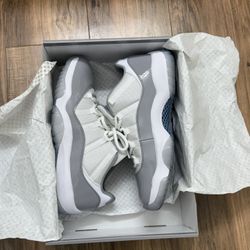 Mens Size 13 Jordan 11 Low Shoes 