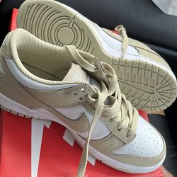 5Y Khaki and White Dunks