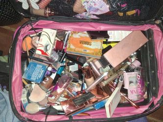 Lots Of Make Up For Cheap 