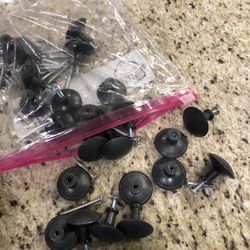 24 Replacement Knobs For Dressers Or Cabinets