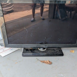 Samsung LCD TV