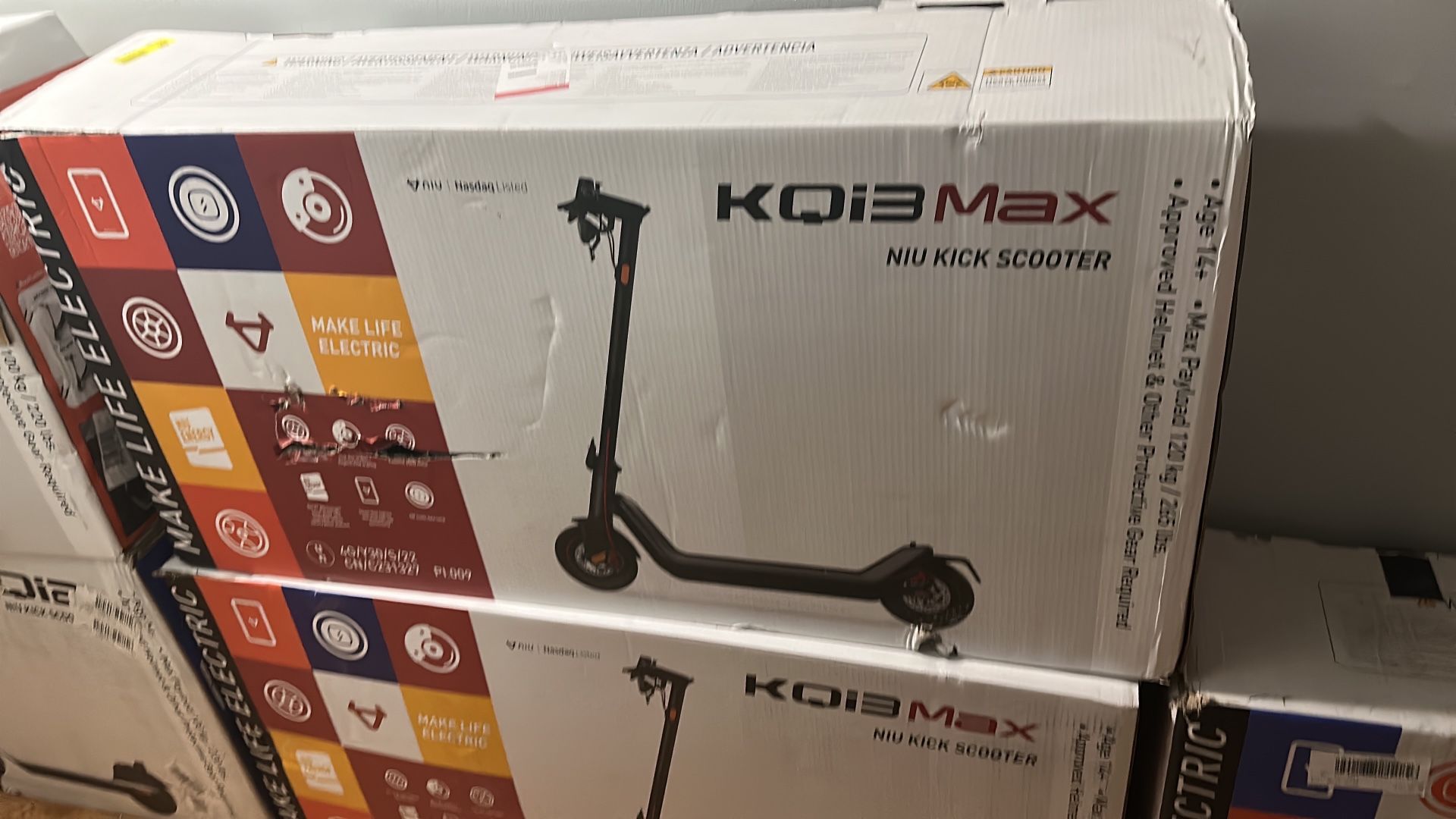 NIU KQi3 Max Electric Kick Scooter