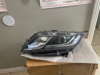 2018-2020 Honda odyssey left headlight