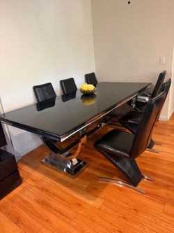 Black Glass Dining Table with 6 Chairs