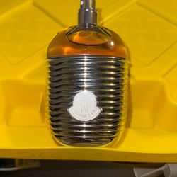 Super Rare Moncler Pour Femme Edp 