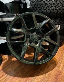22" GMC Gloss Black Style Wheels (Tahoe, Yukon,Silverado, Sierra)