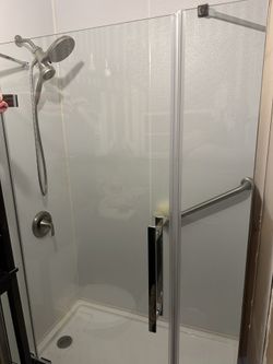 OVE. 3 Piece Shower Door And 2 Side Glass Pieces
