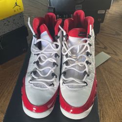nice air jordan  size 5 