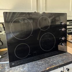 GE Black Ceramic Cooktop