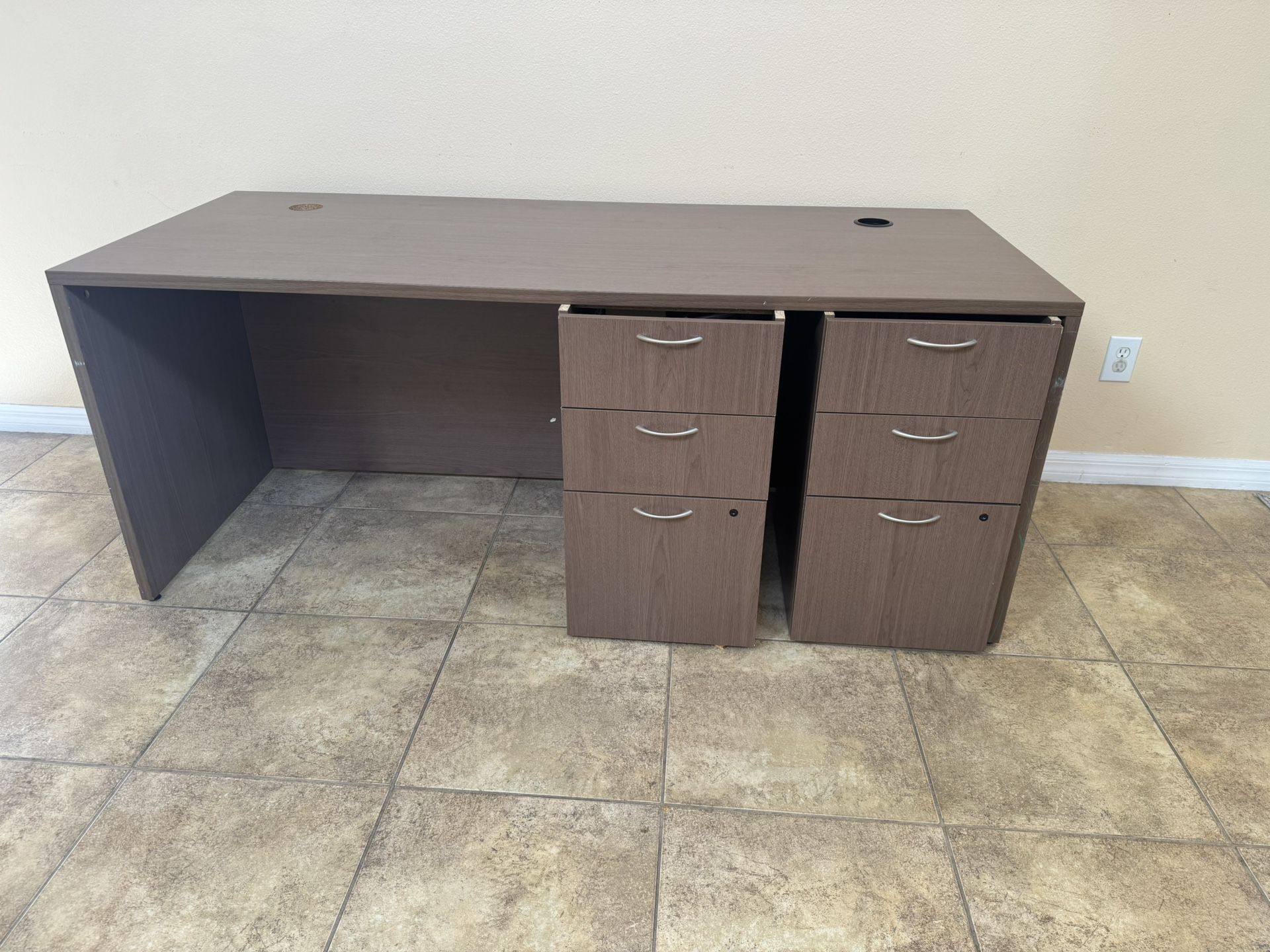 Computer Table With Drawers