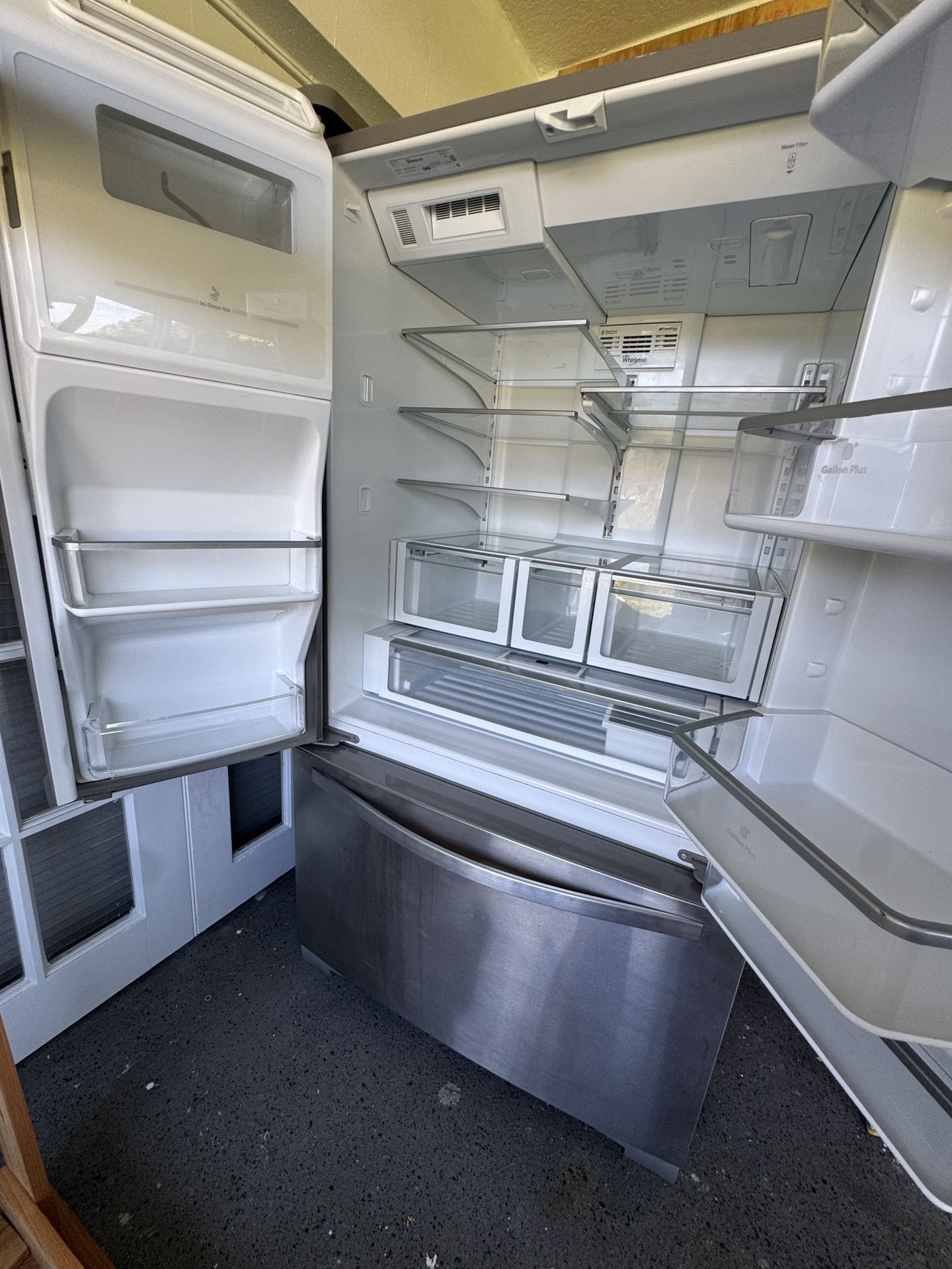 Frige For Sale