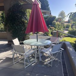 Patio Set With Umbrella 