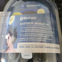 Brand New In The Box Never Been Use Blue Tooth