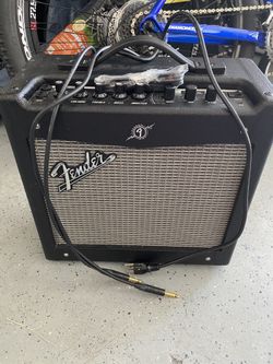 Fender Mustang 1 Amplifier
