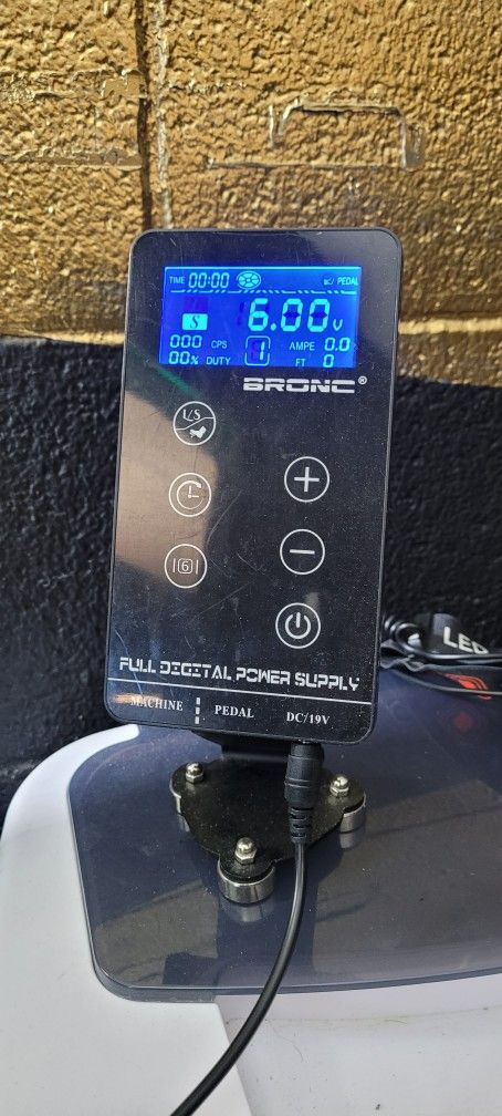 Bronc Tattoo Power Supply