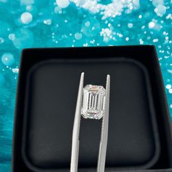 Emerald shape lab-grown certified diamond