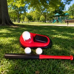 Tee Ball Baseball Pitching Machine. 3 Plastic Ball