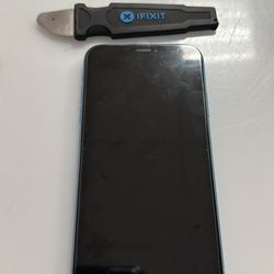 iPhone Cracked screen LCD 
