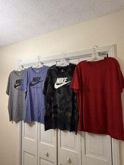 4 New Nike Shirts Men’s XL