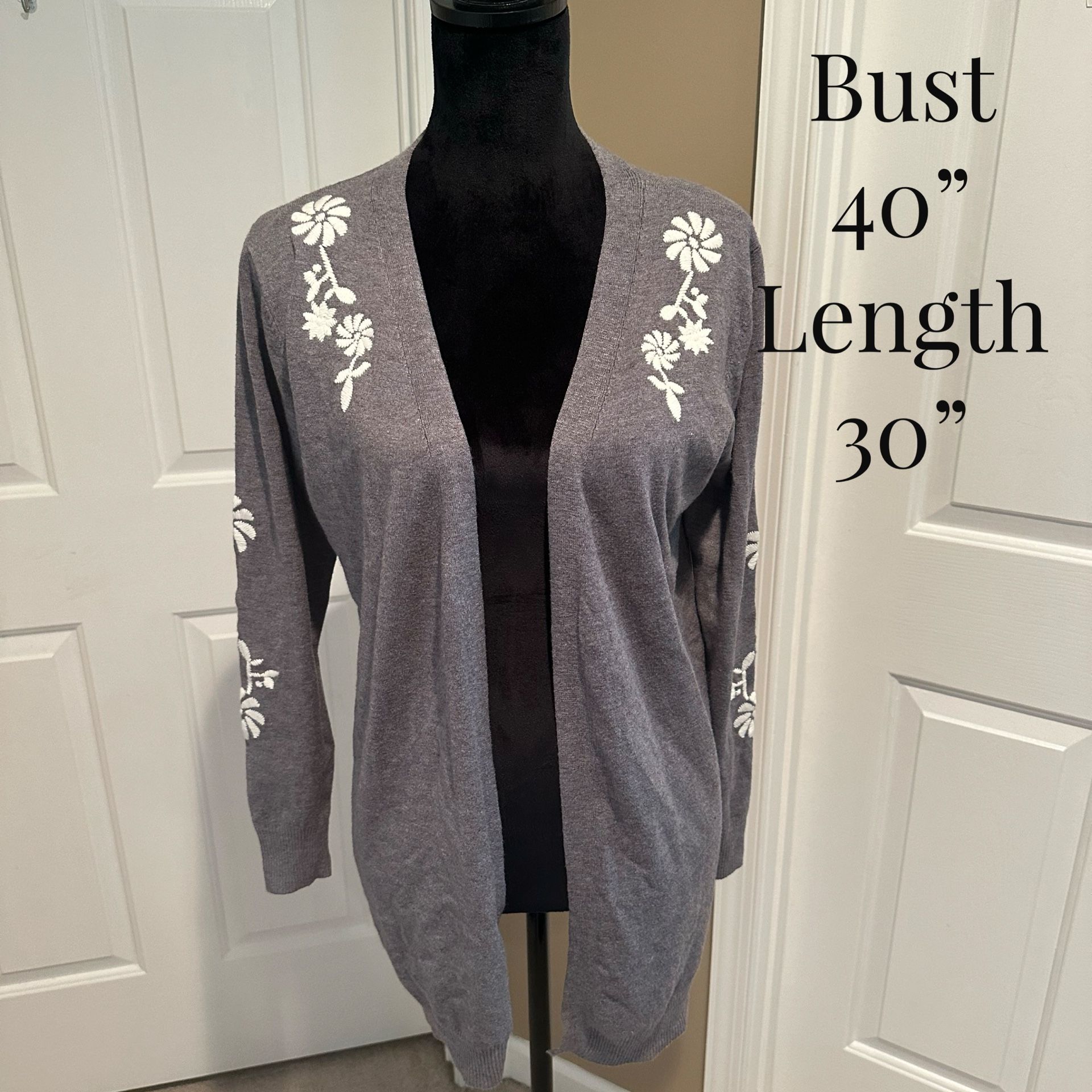 Womens Medium Cardigan