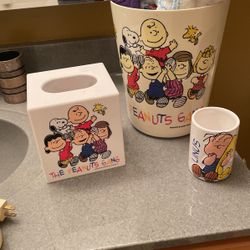 Vintage Peanuts Bathroom Set