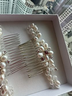 Pearl Floral Bridal Comb Thumbnail