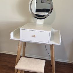 White Vanity Table with LED Mirror and Matching Stool!