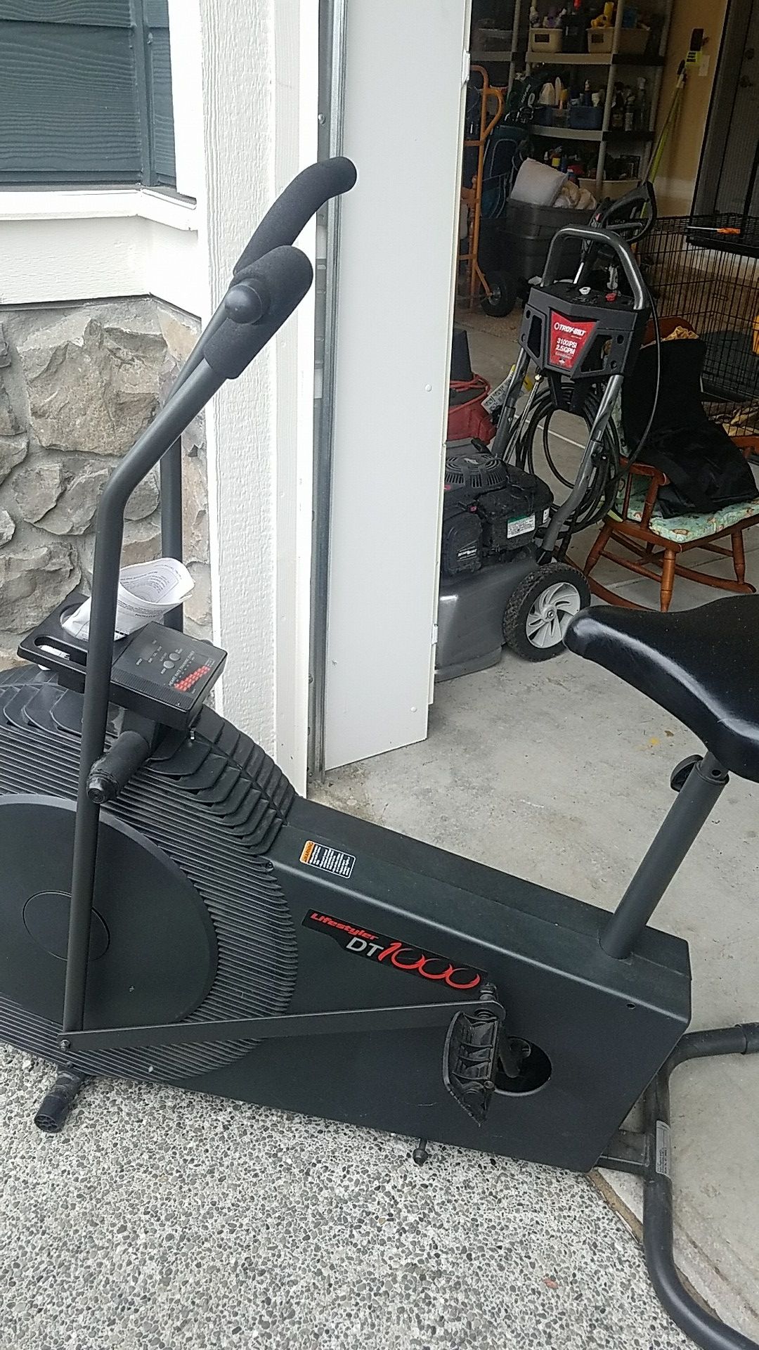 Sears Lifestyler DT 1000 exercise bike with owners manual