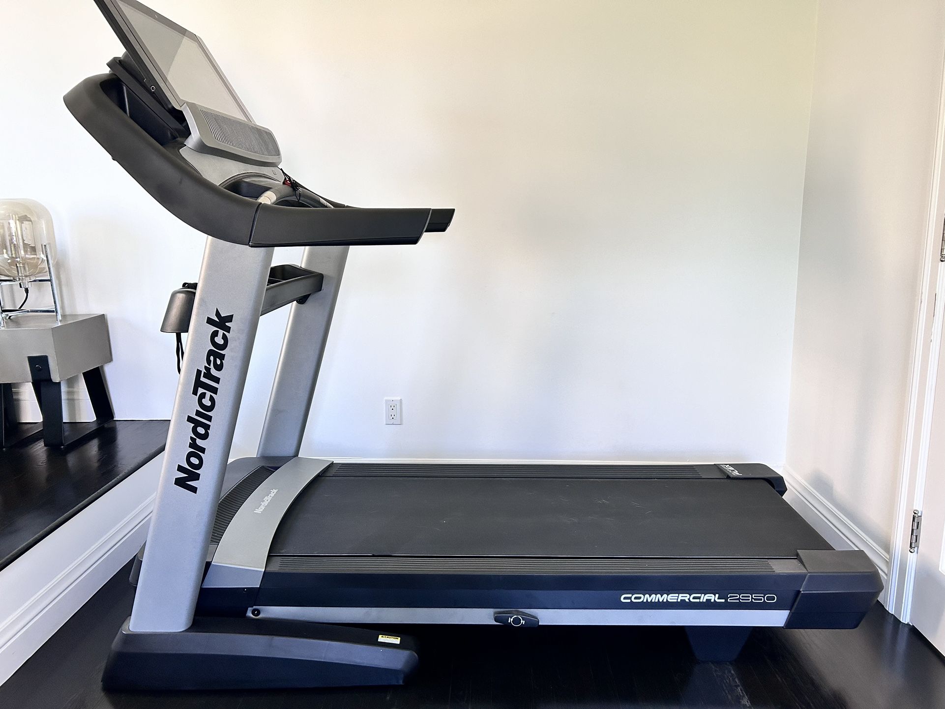 NordicTrack Commercial 2950